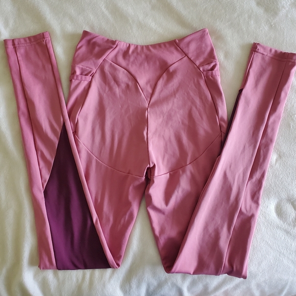 SOLD Gymshark asymmetric leggings XS - Picture 3 of 5